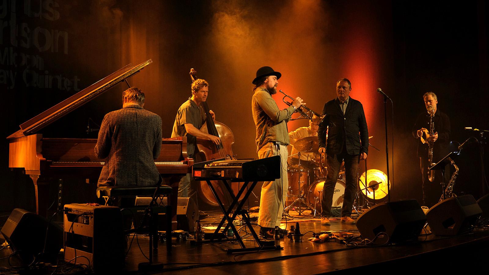 Magnus Carlson & The Moon Ray Quintet